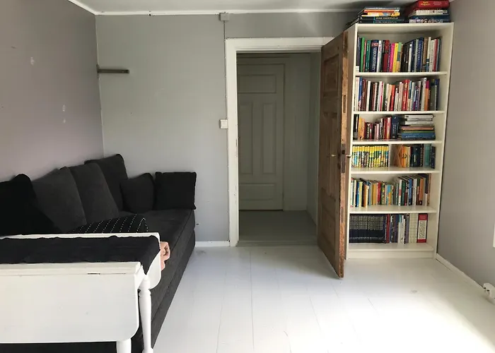 Landlig Idyll Med Fjordutsikt